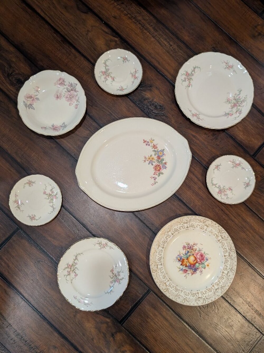 (8) Plates Curated for Plate Wall Decor - Floral Pattern